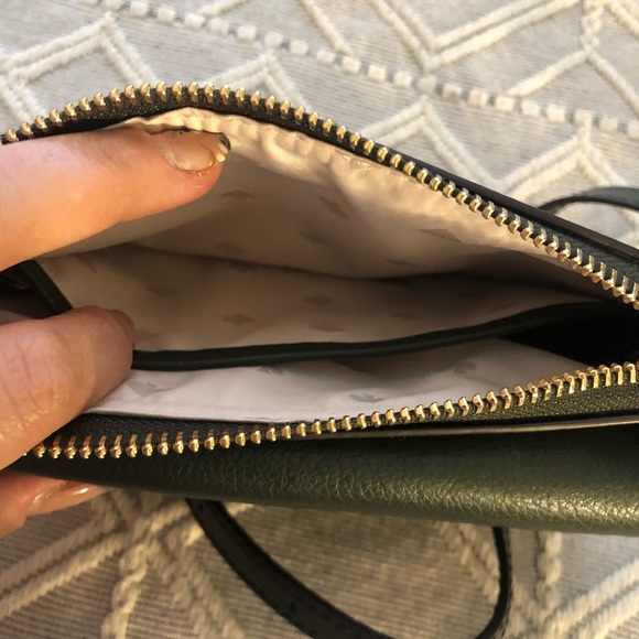 Kate Spade Crossbody - Picture 7 of 8